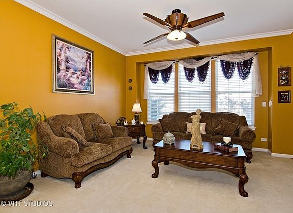 5th image of 10425 Longfield Dr