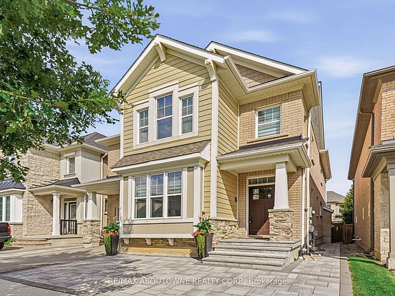 2nd image of 290 Wisteria Way