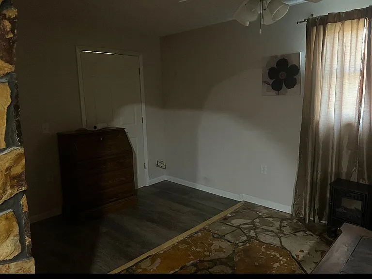 320 Caraway Ln — Photo 18