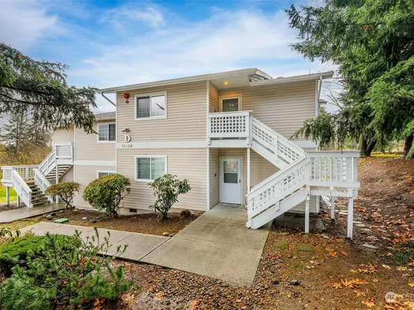 12436 SE 272nd Place #D-202, Kent, WA 98030