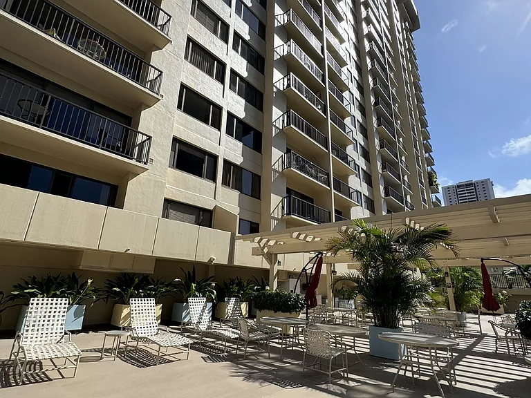 2140 Kuhio Ave #603 — Photo 33