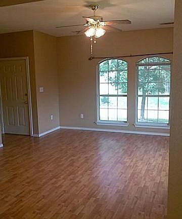 2nd image of 328 Texas Dr