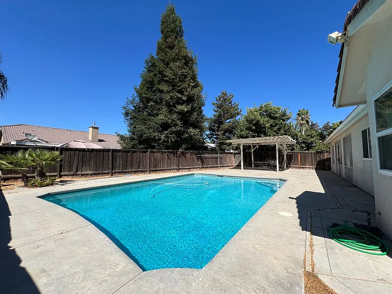 3361 State St — Photo 20