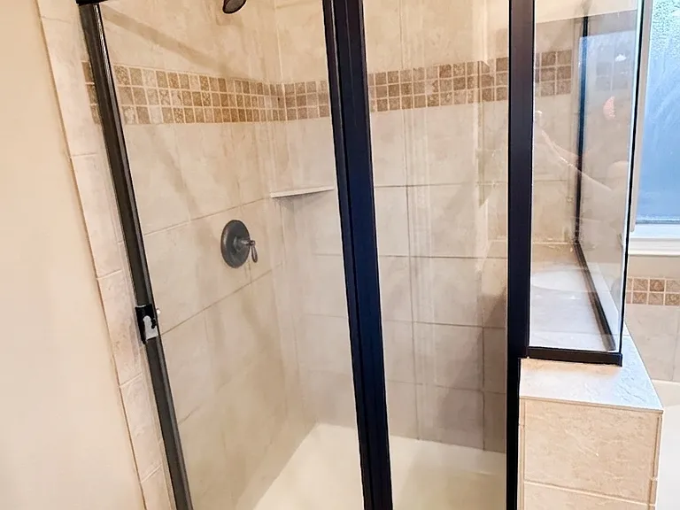107 Mallory Ln — Photo 12