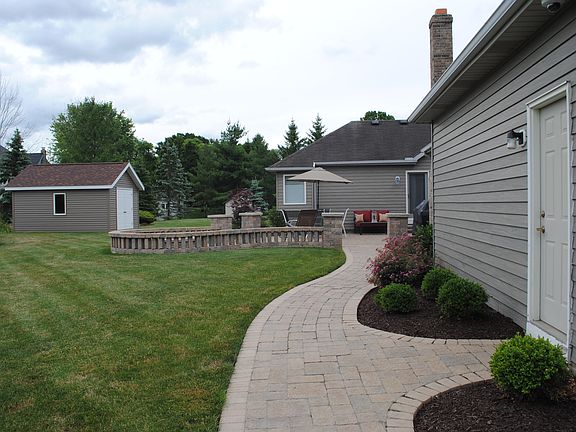 3rd image of 14869 Lancelot Ln W