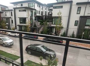 525 E 2nd St, North Vancouver, BC