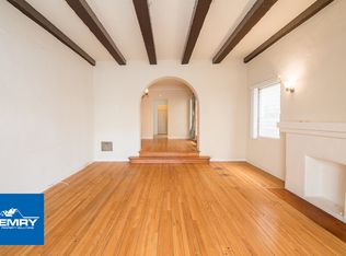 232 N Almont Dr APT 1, Beverly Hills, CA 90211
