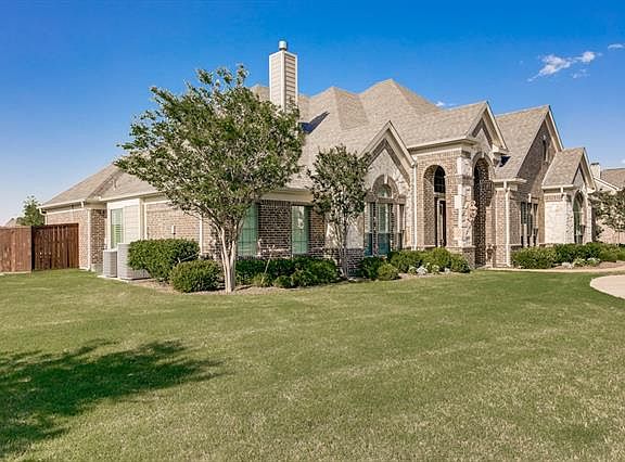 2nd image of 7301 Meadow Glen Dr