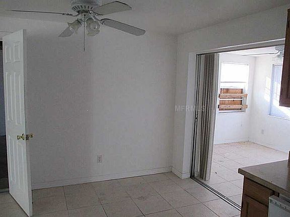 4th image of 4813 Bonton Dr