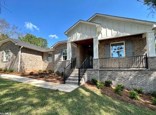 107 Pebble Ct, Fairhope, AL 36532