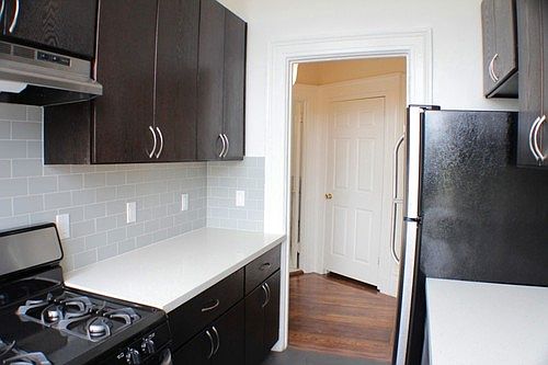 4th image of 2619 Mission St