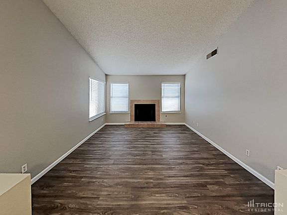 3rd image of 2804 Drury St