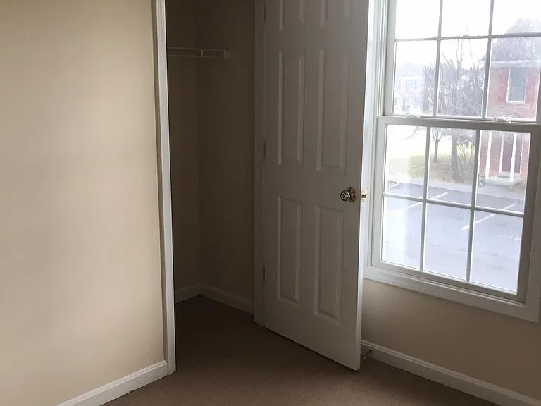 1169 Commercial Ct — Photo 13