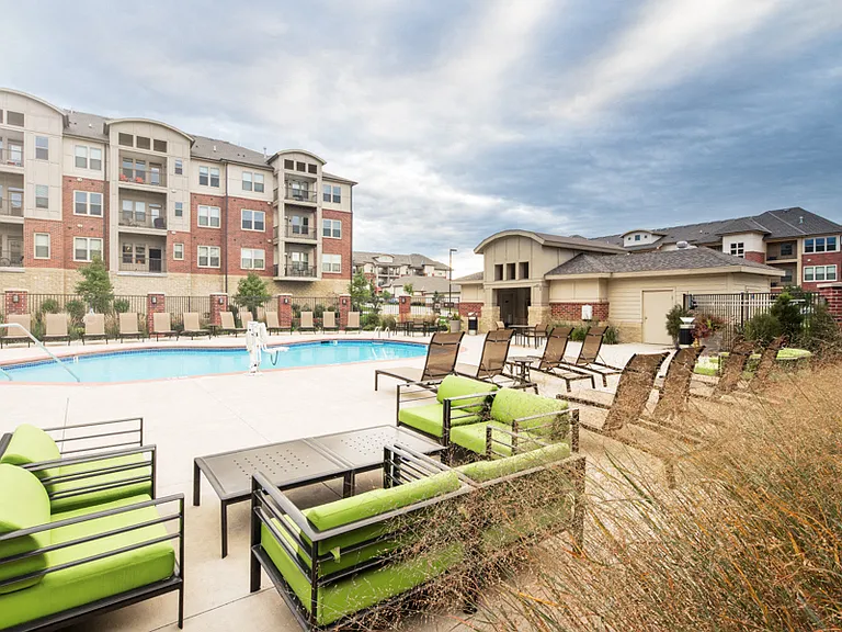 Broadmoor at Jordan Creek — Photo 13