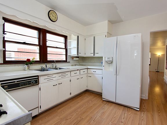 5th image of 8109 Keeler Ave