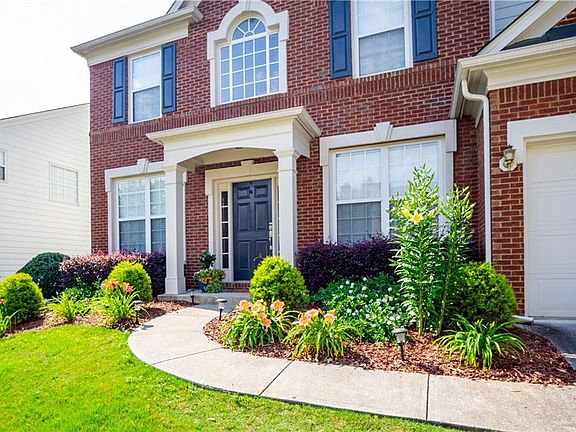 2nd image of 903 Warnock Way
