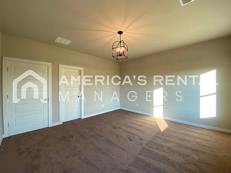 68 Granvil Way — Photo 28