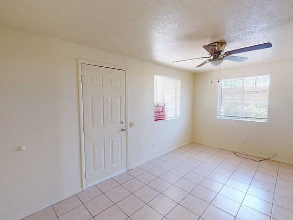 3rd image of 2661 N Dodge Blvd