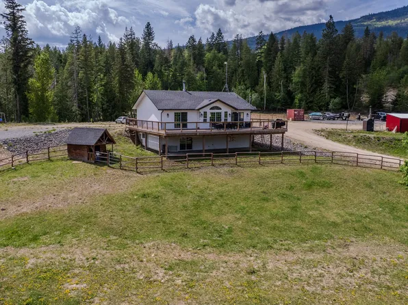 2086 Yankee Flats Rd, Columbia Shuswap, BC V1E 3J3