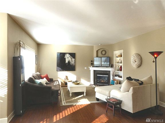 3rd image of 16818 139th Ave E