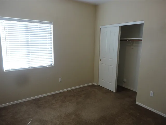 5711 W Shady Grove Dr — Photo 13