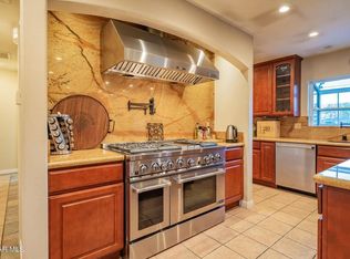 66 Teardrop Ct, Newbury Park, CA 91320