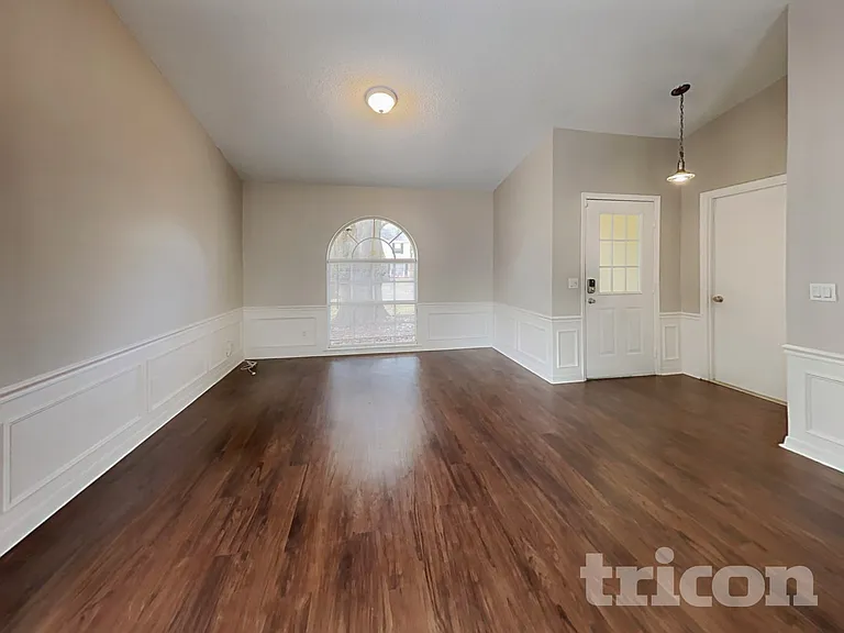 4514 Cabbage Palm Dr — Photo 2