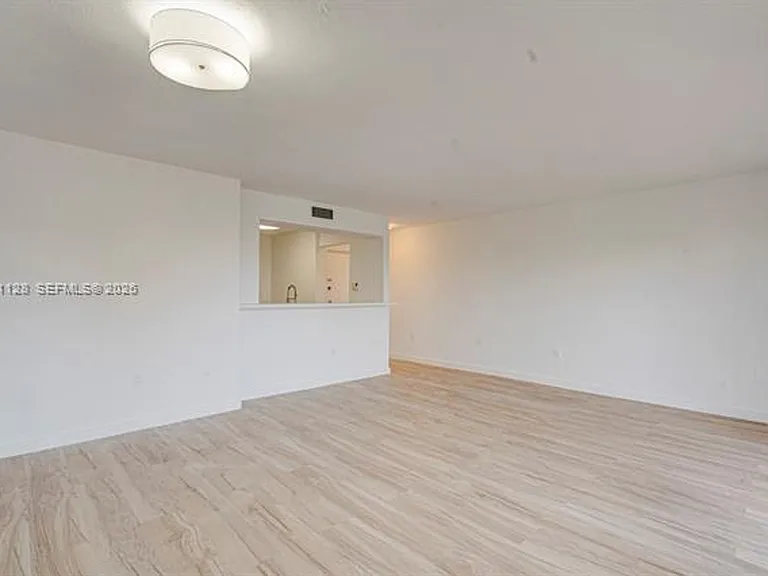 1 Alhambra Cir #601 — Photo 20