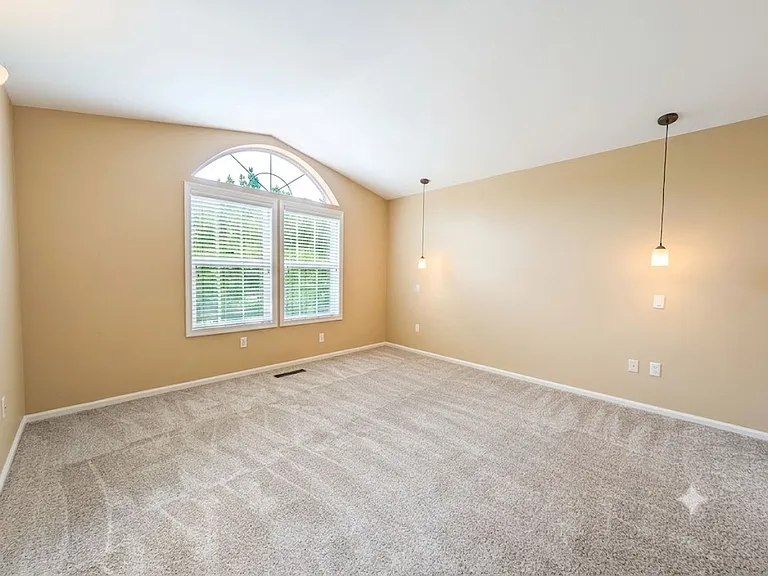 17147 Warren Ct — Photo 19