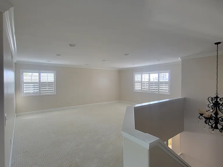 485 Lexington Cir — Photo 8