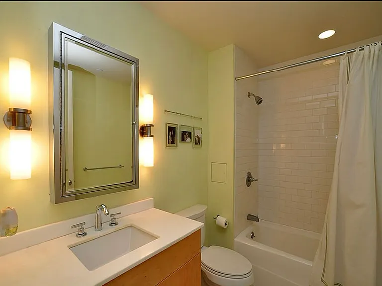 700 Harrison Ave #506 — Photo 4