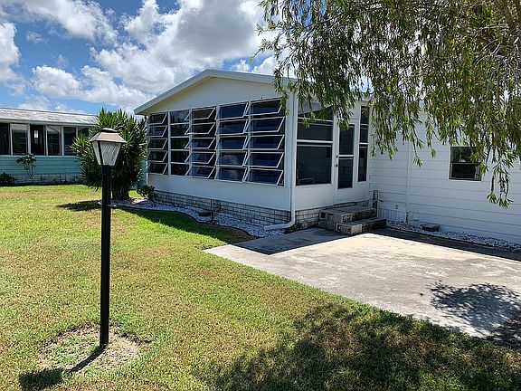 4th image of 8208 E Bitterbush Ln
