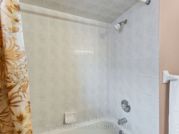53 National Pine Dr, Vaughan, ON L6A 3M3