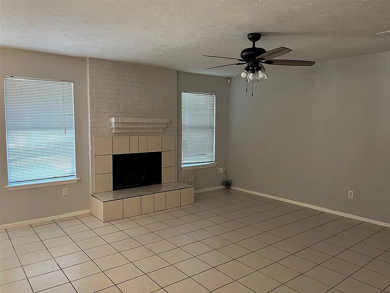 402 Oak Harbor Dr — Photo 19