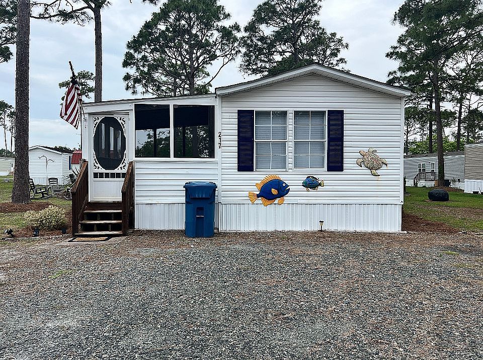 1st image of 217 Sequoia Dr