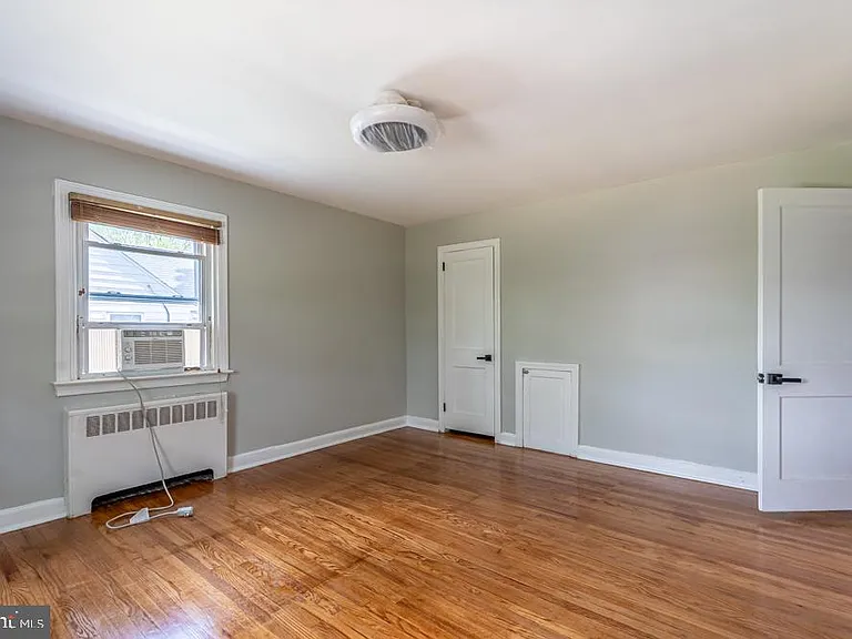 644 Meetinghouse Rd — Photo 32