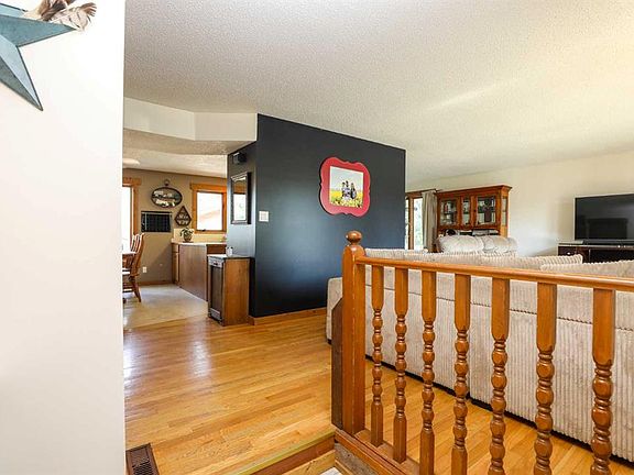 2nd image of 473 E Pineridge Way