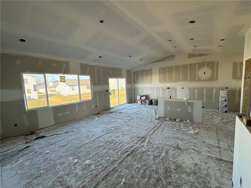 2nd image of 1012 Polk St