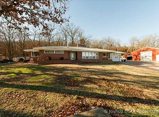 601 N Allen St, Fayetteville, AR 72701