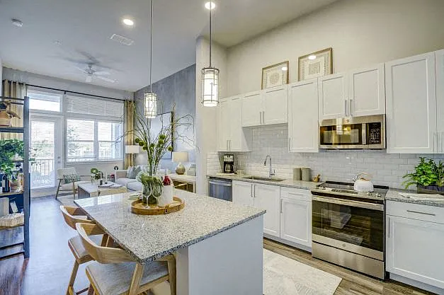 Viridian Reserve Apartments — Photo 3