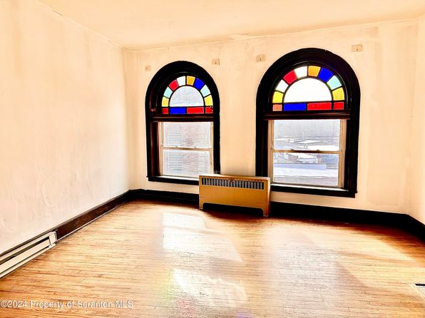 65 Willow Ave UNIT 4