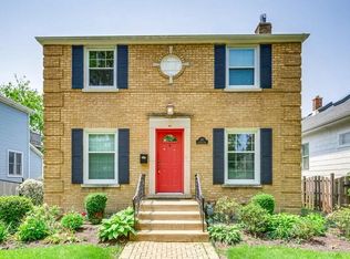 210 N Knight Ave, Park Ridge, IL 60068