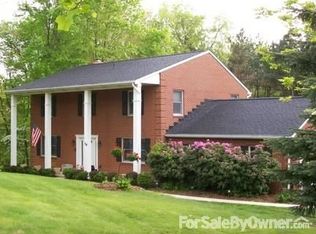 19 Donna Dr, Apollo, PA 15613