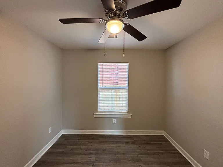 1504 S Valentine St #B — Photo 9