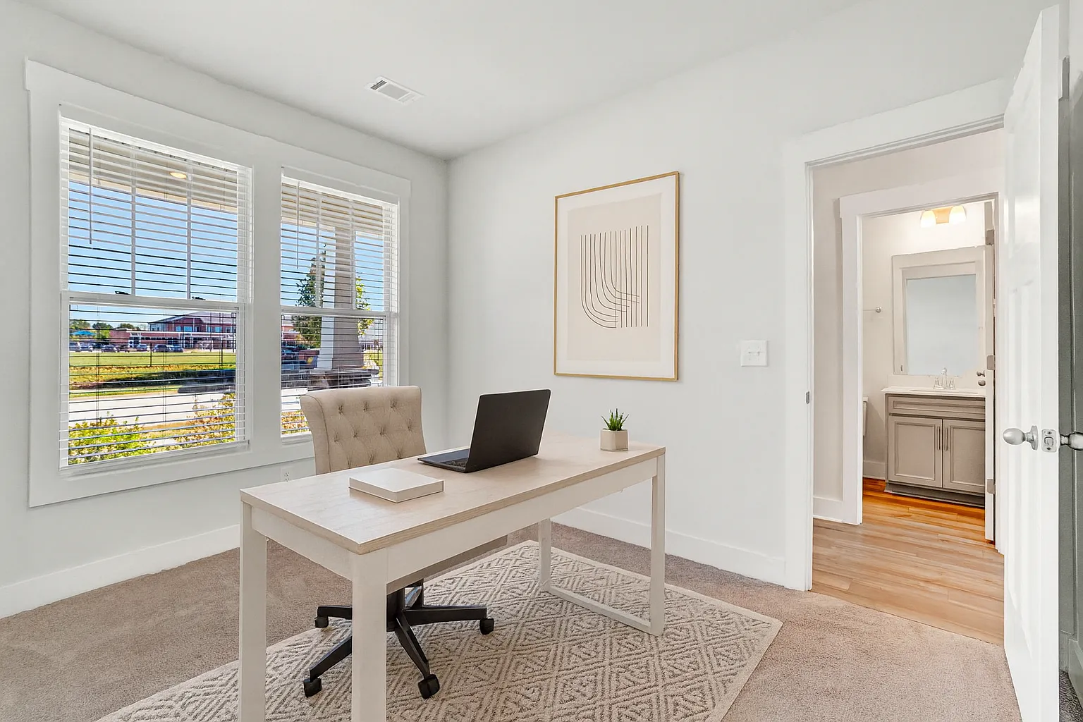 4 bed, 1560 sqft, $2,050 — Photo 4
