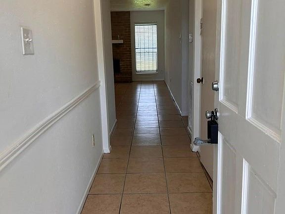 3rd image of 6514 Summer Ridge Dr