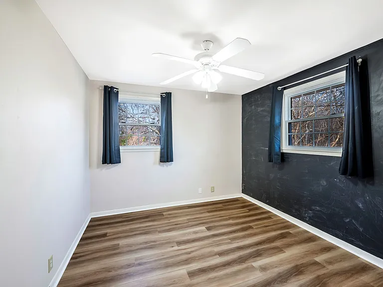 138 Roberta Dr — Photo 10