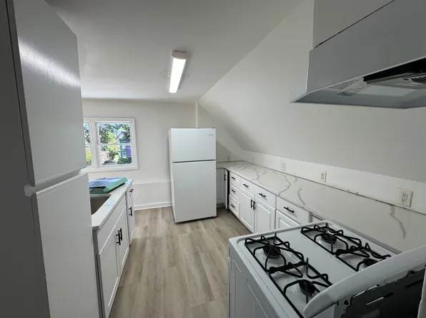 52 Carroll St APT 4, Poughkeepsie, NY 12601