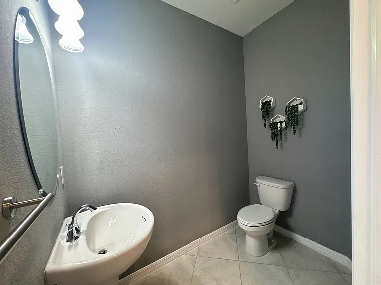 2800 Blossom Way — Photo 13