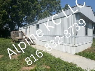 5505 SW Lakefront Ln S TRAILER 19, Saint Joseph, MO 64504